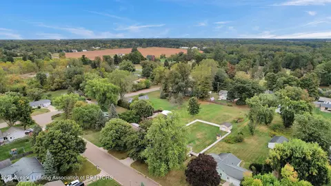 5576 Eugene Dr, Dimondale, MI 48821 photo 45