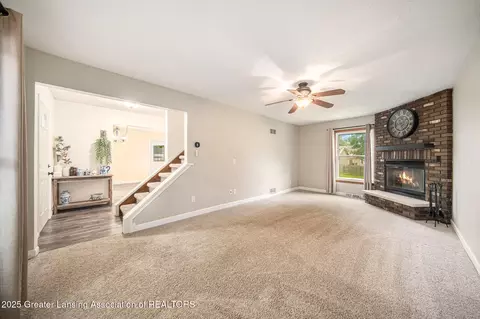 Living - 5243 S Boulder St, Jackson, MI 49201 photo 4 of 4