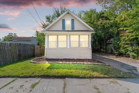 1206 Porter St, Lansing, MI 48906