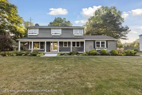 1232 Hitching Post Rd, East Lansing, MI 48823
