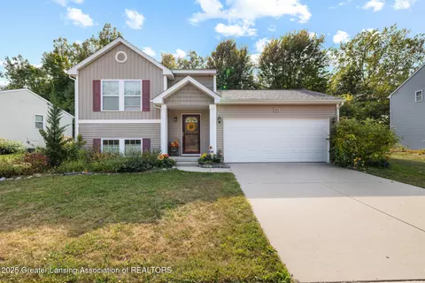 466 Blue Spruce Ln, Mason, MI 48854