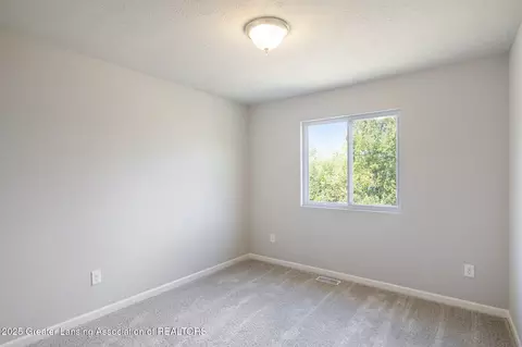 3012 Moccasin Dr, Dewitt, MI 48820 photo 14
