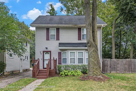 613 Clifford St, Lansing, MI 48912