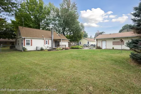 Exterior - 508 W 3rd St, Charlotte, MI 48813 photo 5 of 8