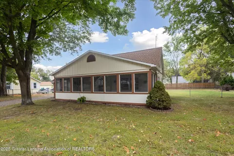 Exterior - 508 W 3rd St, Charlotte, MI 48813 photo 1 of 8