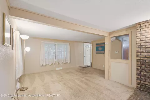 Living - 508 W 3rd St, Charlotte, MI 48813 photo 3 of 3