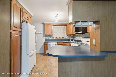 Kitchen - 508 W 3rd St, Charlotte, MI 48813 photo 1 of 1