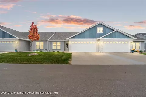 936 Flora Ln, Frankenmuth, MI 48734