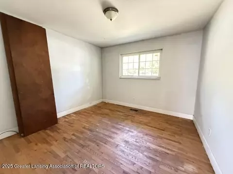 Bedroom - 3115 Risdale Ave, Lansing, MI 48911 photo 3 of 3