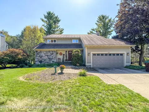 1269 Leeward Dr, Okemos, MI 48864