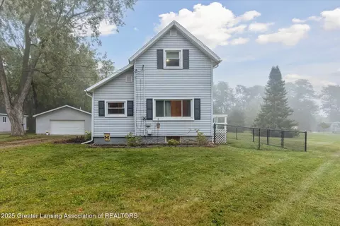 1519 S Lansing St, Saint Johns, MI 48879