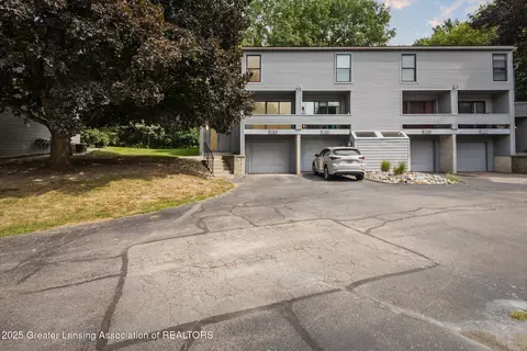 3675 E Meadows Ct #58, Okemos, MI 48864
