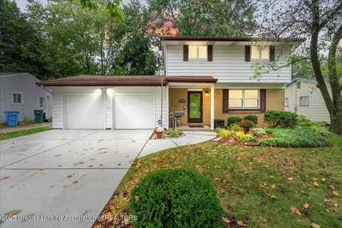 3818 Churchill Ave, Lansing, MI 48911
