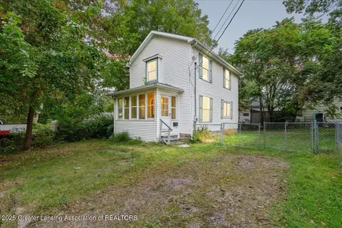 1801 Ada St, Lansing, MI 48910