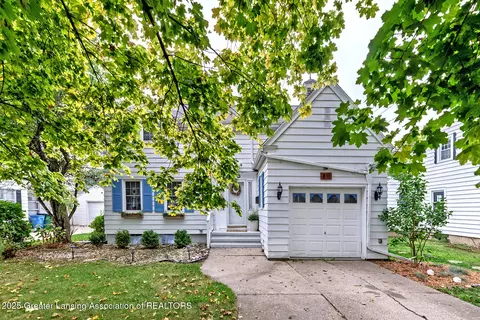 811 N Foster Ave, Lansing, MI 48912