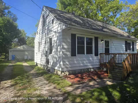 6270 S Washington Ave, Lansing, MI 48911