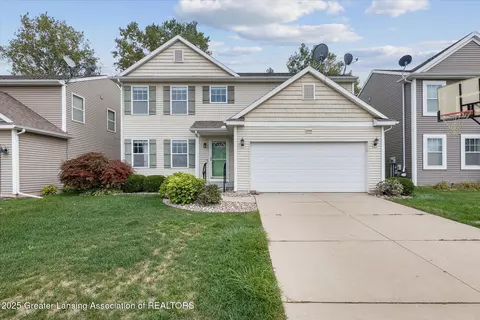 15895 Turnberry St, Lansing, MI 48906