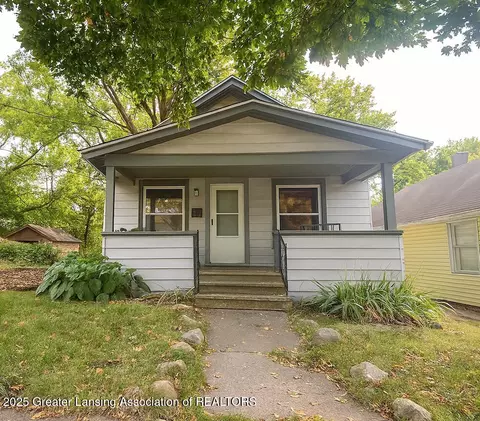 129 S Francis Ave, Lansing, MI 48912