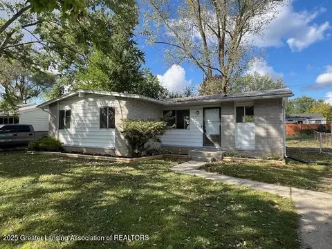 3400 Danbury Crossroad St, Lansing, MI 48911