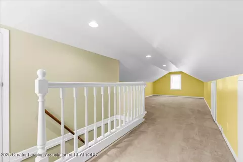 Entry Way - 1124 Pershing Ave, Lansing, MI 48910 photo 2 of 2