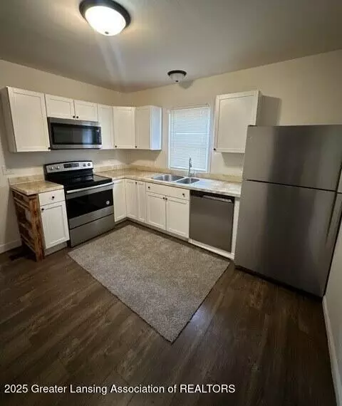 Kitchen - 1011 N Chestnut St, Lansing, MI 48906 photo 2 of 4