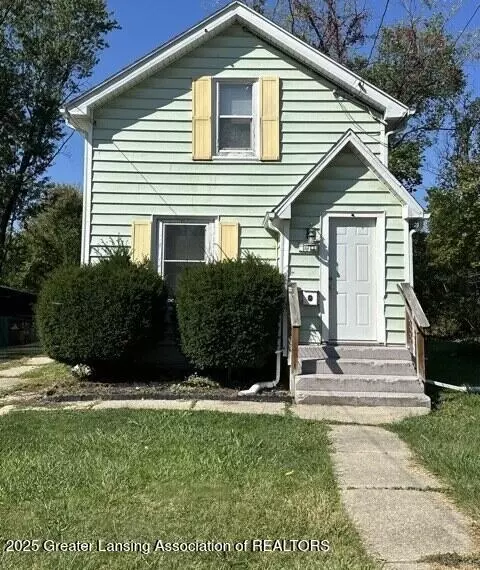 1011 N Chestnut St, Lansing, MI 48906