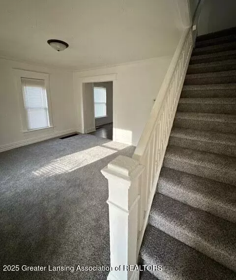 Entry Way - 1011 N Chestnut St, Lansing, MI 48906 photo 1 of 3