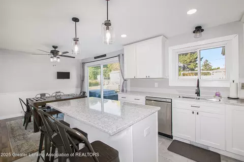 Kitchen - 1335 Maycroft Rd, Lansing, MI 48917 photo 2 of 3
