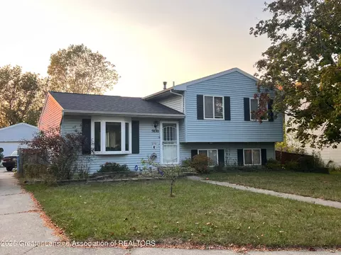 5830 Granary Ln, Lansing, MI 48911
