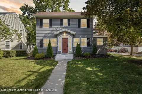 904 Sunset Ln, East Lansing, MI 48823
