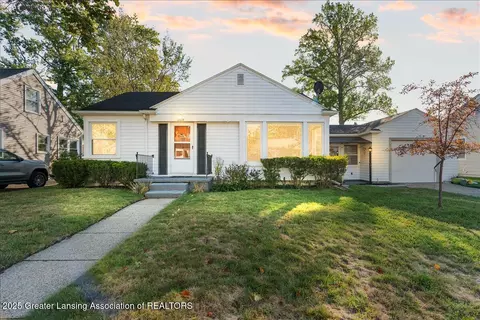 2029 Devonshire Ave, Lansing, MI 48910