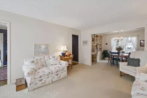 13132 Old Hickory Trl, Dewitt, MI 48820 photo 9