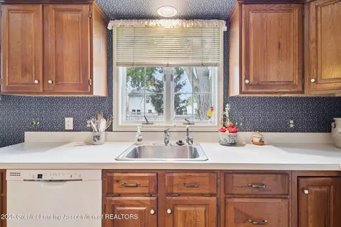 13132 Old Hickory Trl, Dewitt, MI 48820 photo 14