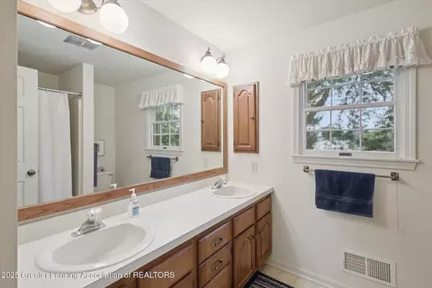13132 Old Hickory Trl, Dewitt, MI 48820 photo 38