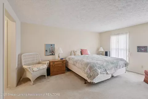 13132 Old Hickory Trl, Dewitt, MI 48820 photo 23