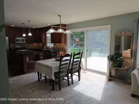 Dining - 1111 Lacosta Dr, Dewitt, MI 48820 photo 2 of 3