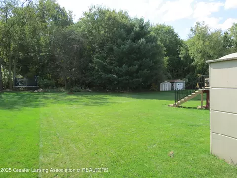 Exterior - 1111 Lacosta Dr, Dewitt, MI 48820 photo 6 of 8