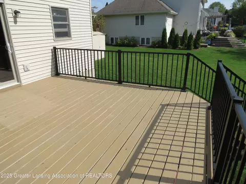 Exterior - 1111 Lacosta Dr, Dewitt, MI 48820 photo 8 of 8
