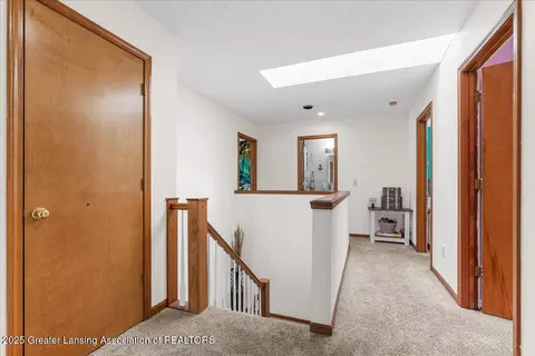 Entry Way - 7519 Echo Ln, Lansing, MI 48917 photo 3 of 4