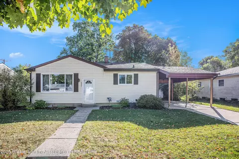 4901 Allison Dr, Lansing, MI 48910