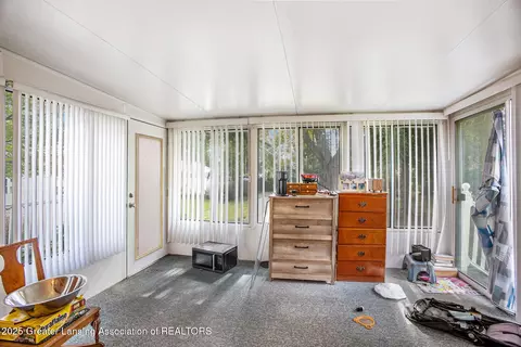706 E Railroad St, Saint Johns, MI 48879 photo 14