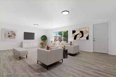 Living - 422 E Second St, Perry, MI 48872 photo 4 of 5