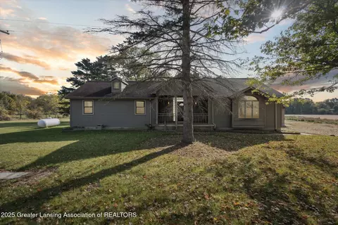 1388 N House Rd, Webberville, MI 48892
