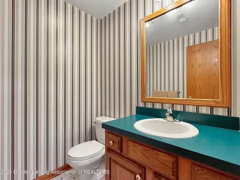 Bath - 3710 W Herbison Rd, Dewitt, MI 48820 photo 3 of 3