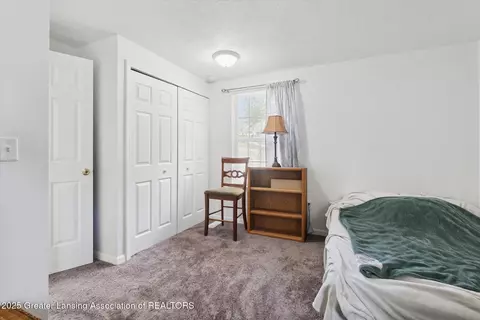 Bedroom - 6223 Beechfield Dr, Lansing, MI 48911 photo 2 of 5