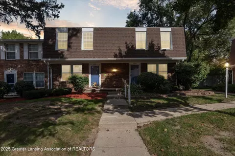 6223 Beechfield Dr, Lansing, MI 48911