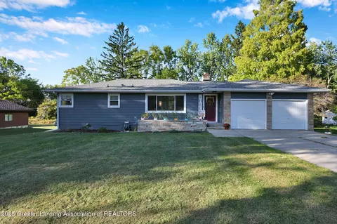6222 Chieho Dr, Lansing, MI 48917 photo 2