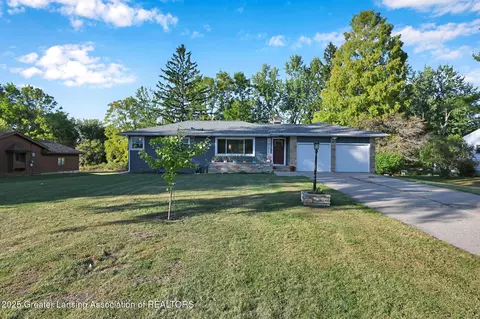 6222 Chieho Dr, Lansing, MI 48917 photo 3