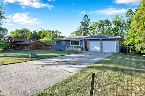 6222 Chieho Dr, Lansing, MI 48917 photo 4