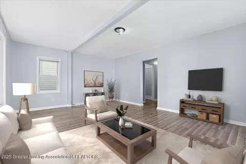 417 N Francis Ave, Lansing, MI 48912